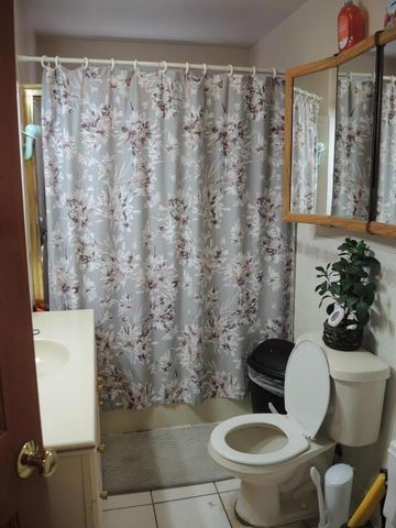 136 Mateo Avenue, Daly City, CA 94014