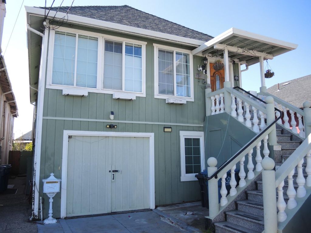 136 Mateo Avenue, Daly City, CA 94014
