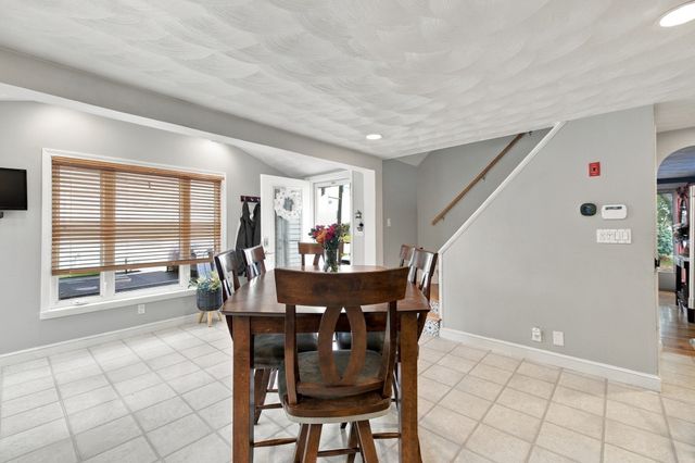11 Granite Rd, Peabody, MA 01960