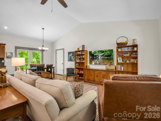 135 Half Moon Lane, Brevard, NC 28712