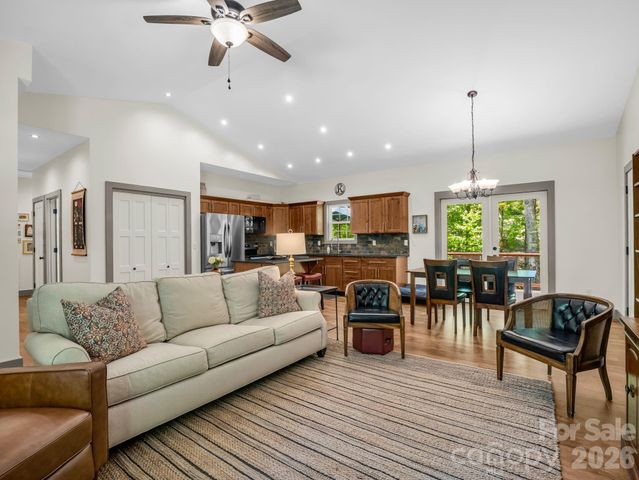 135 Half Moon Lane, Brevard, NC 28712