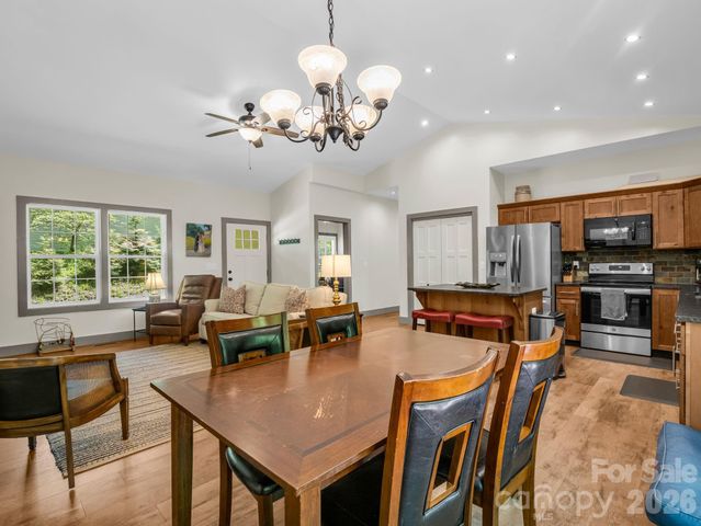 135 Half Moon Lane, Brevard, NC 28712