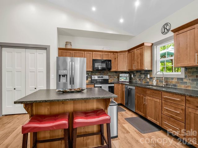 135 Half Moon Lane, Brevard, NC 28712