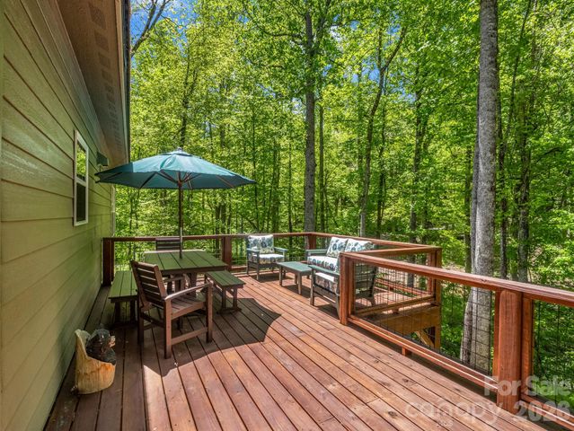 135 Half Moon Lane, Brevard, NC 28712