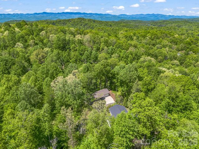 135 Half Moon Lane, Brevard, NC 28712