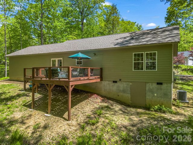 135 Half Moon Lane, Brevard, NC 28712