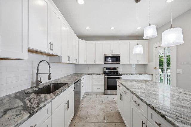 545 E HAINES BOULEVARD, Lake Alfred, FL 33850