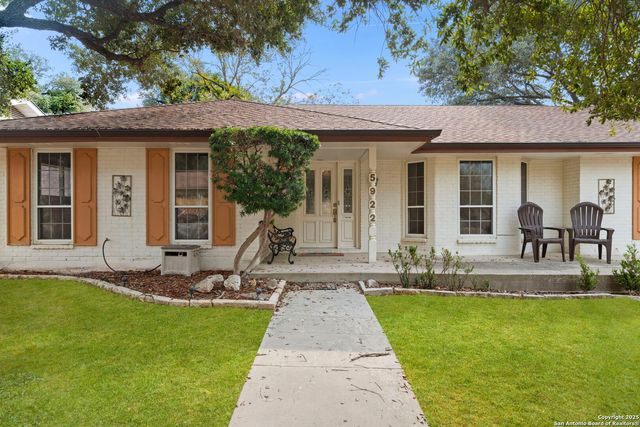 5922 Windhaven, Windcrest, TX 78239