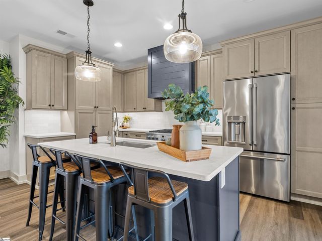 2355 Mays Bridge Road, Greer, SC 29651