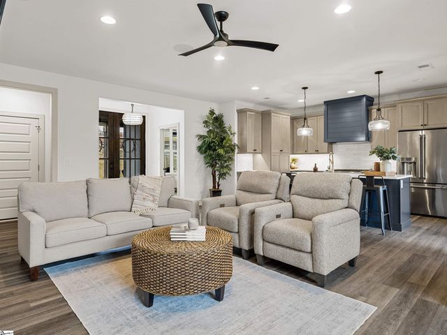 2355 Mays Bridge Road, Greer, SC 29651