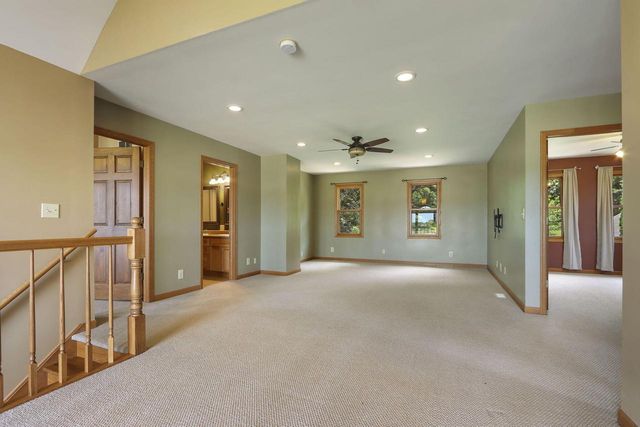 553 W Twin Lakes ROAD, Genoa City, WI 53128