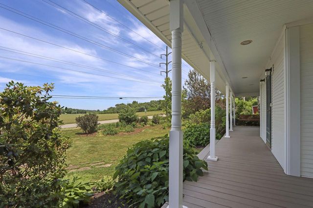 553 W Twin Lakes ROAD, Genoa City, WI 53128