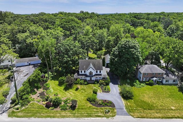 553 W Twin Lakes ROAD, Genoa City, WI 53128
