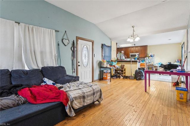 527 Ashlawn DR, Norfolk, VA 23505