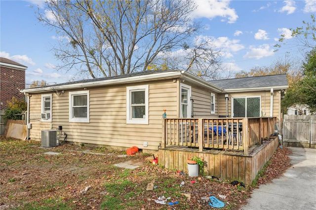 527 Ashlawn DR, Norfolk, VA 23505