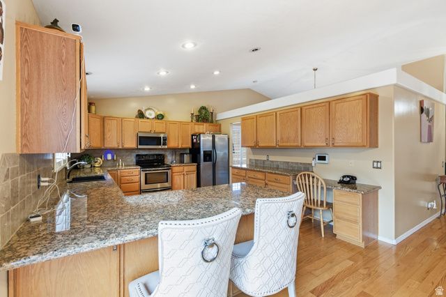 9354 S WELBY HILLS DR, West Jordan, UT 84088