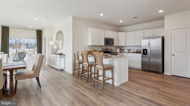 101 DELHAAS CIR, Bristol, PA 19007