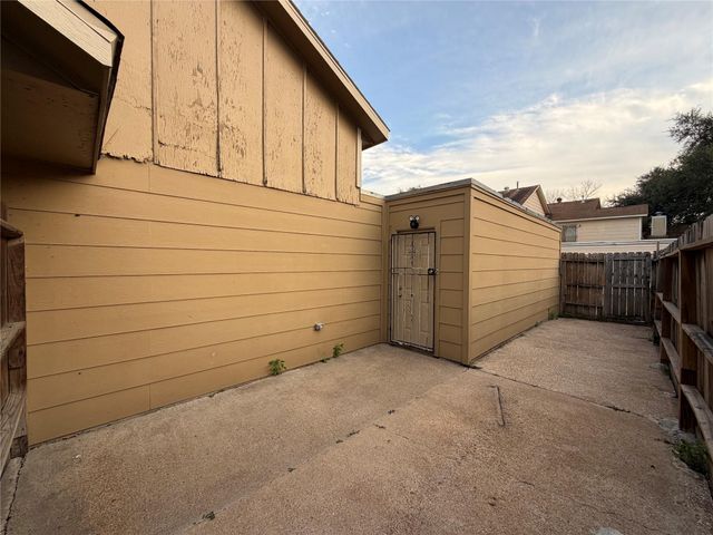12235 W Village Drive D, Houston, TX 77039