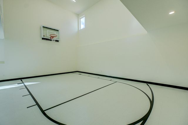 14415 49th Street N, Stillwater, MN 55082