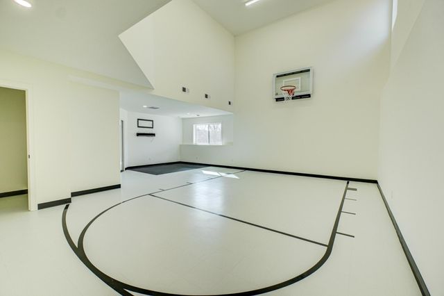 14415 49th Street N, Stillwater, MN 55082