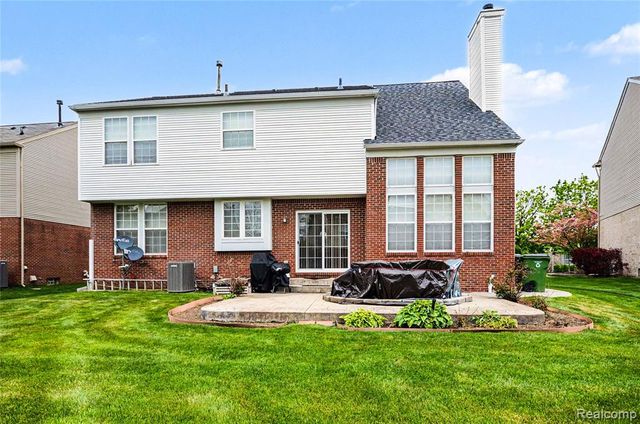7316 N Central Park, Utica, MI 48317