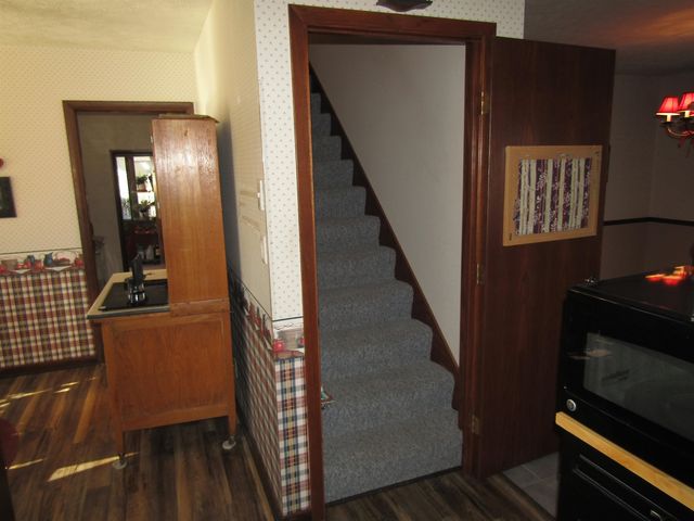 712 Colonial Ct., Salina, KS 67401