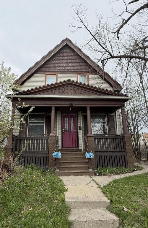 820 W Keefe AVENUE, Milwaukee, WI 53206