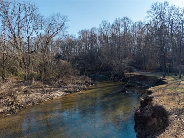 161 Finncannon Drive, Ellijay, GA 30536