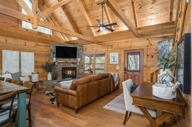 161 Finncannon Drive, Ellijay, GA 30536