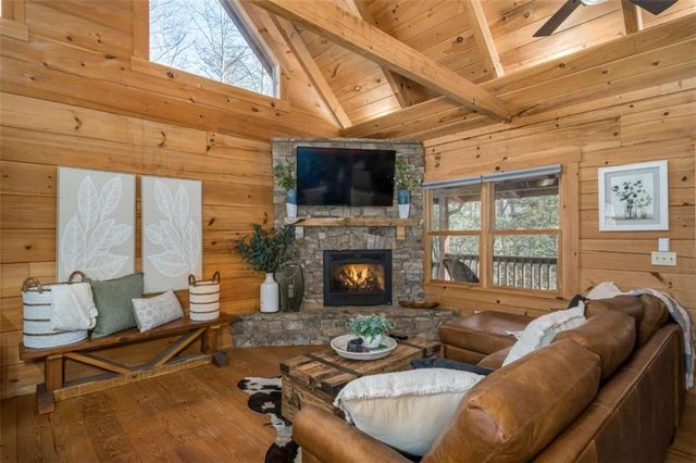 161 Finncannon Drive, Ellijay, GA 30536