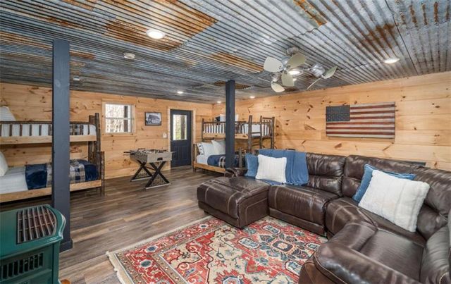 161 Finncannon Drive, Ellijay, GA 30536