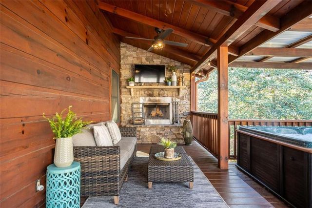 161 Finncannon Drive, Ellijay, GA 30536