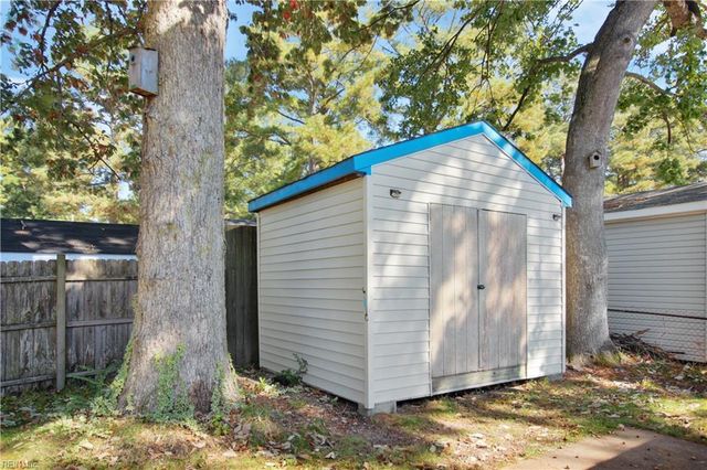 2904 Bamberg PL, Virginia Beach, VA 23453