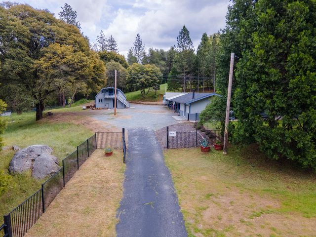 7131-a Mt Aukum Rd, Somerset, CA 95684