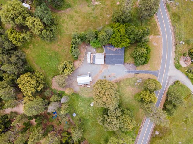 7131-a Mt Aukum Rd, Somerset, CA 95684