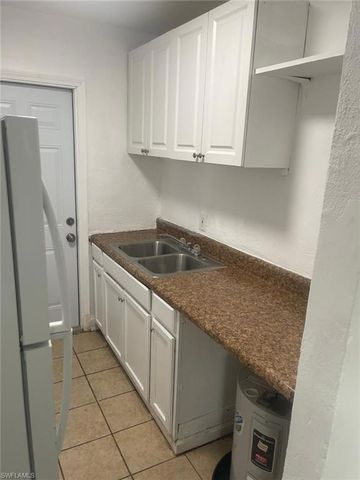 3033 2nd ST 1, Fort Myers, FL 33916