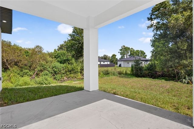 3814 34th ST SW, Lehigh Acres, FL 33976