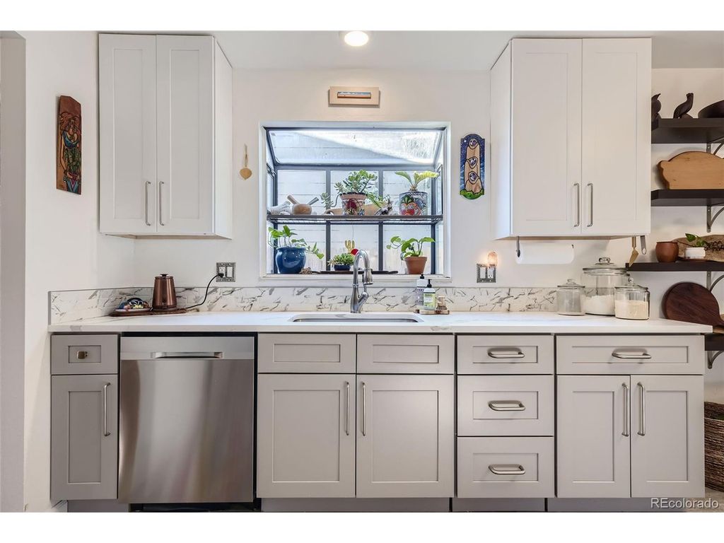 10115 W Arbor Pl, Littleton, CO 80127