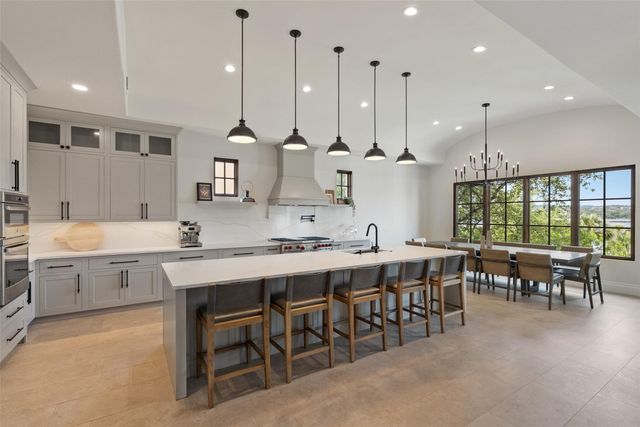 16714 Forest WAY, Austin, TX 78734