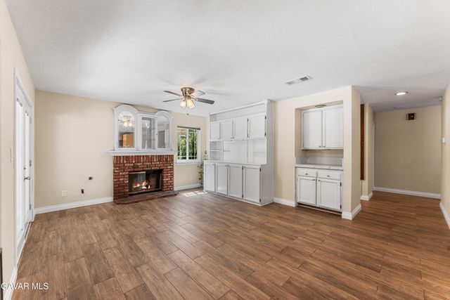 42910 Burlwood Drive, Lancaster, CA 93536