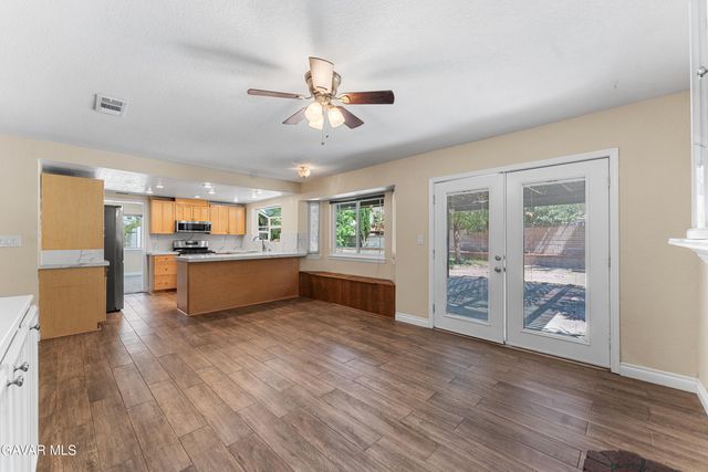 42910 Burlwood Drive, Lancaster, CA 93536