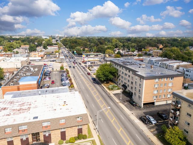 1227 S harlem Avenue 307, Berwyn, IL 60402