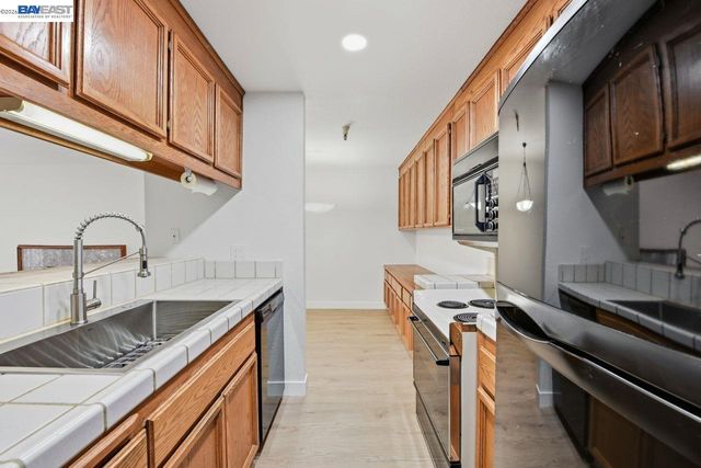 1400 Carpentier St 315, San Leandro, CA 94577