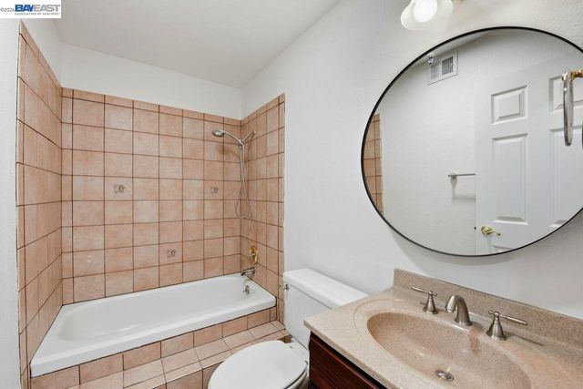 1400 Carpentier St 315, San Leandro, CA 94577