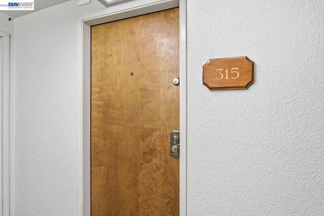 1400 Carpentier St 315, San Leandro, CA 94577