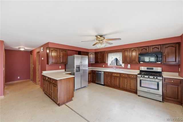 6709 Hamilton Drive, Evans, NY 14047