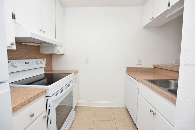 141 FERNERY ROAD B5, Lakeland, FL 33809