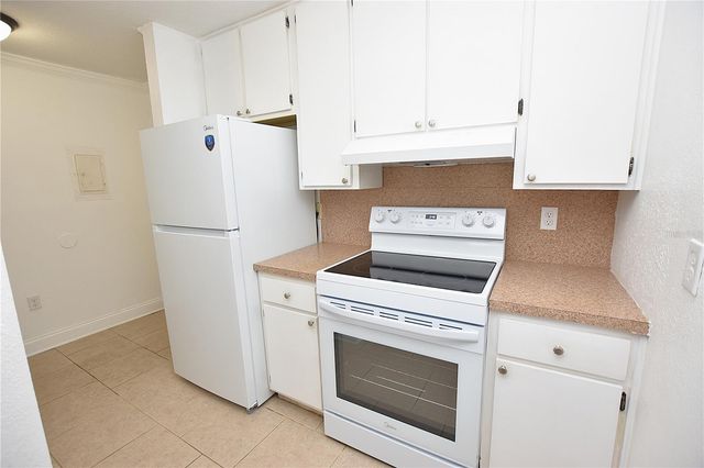 141 FERNERY ROAD B5, Lakeland, FL 33809