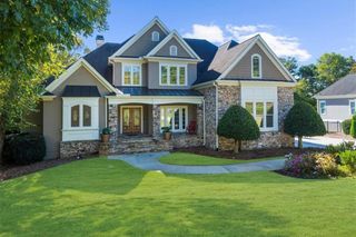 7025 Blackthorn Lane, Suwanee, GA 30024