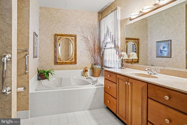 290 KINGSFIELD DR, Souderton, PA 18964